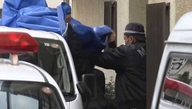 Madre confiesa haber matado y enterrado en baldes de cemento a 4 bebés