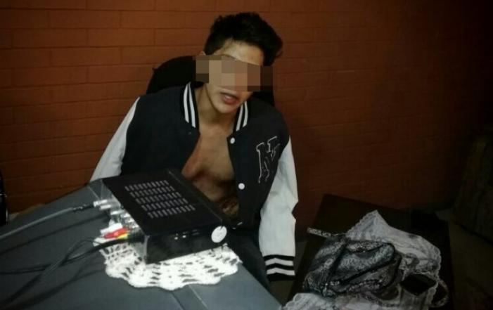 Asesinó a puñaladas a su madre