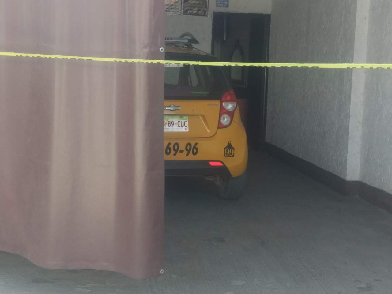 Muere taxista al interior de motel en Torreón