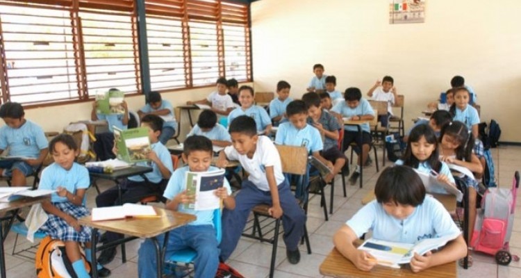 Reforma educativa permite a niños nueva forma de aprender ciencia: Nobel