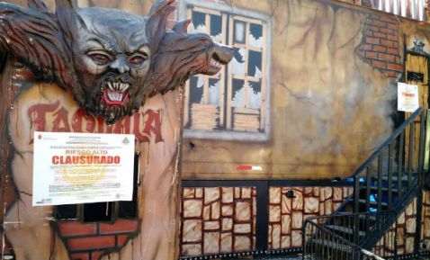 En casa de sustos en Chiapas hieren a un joven de 17 años con motosierra