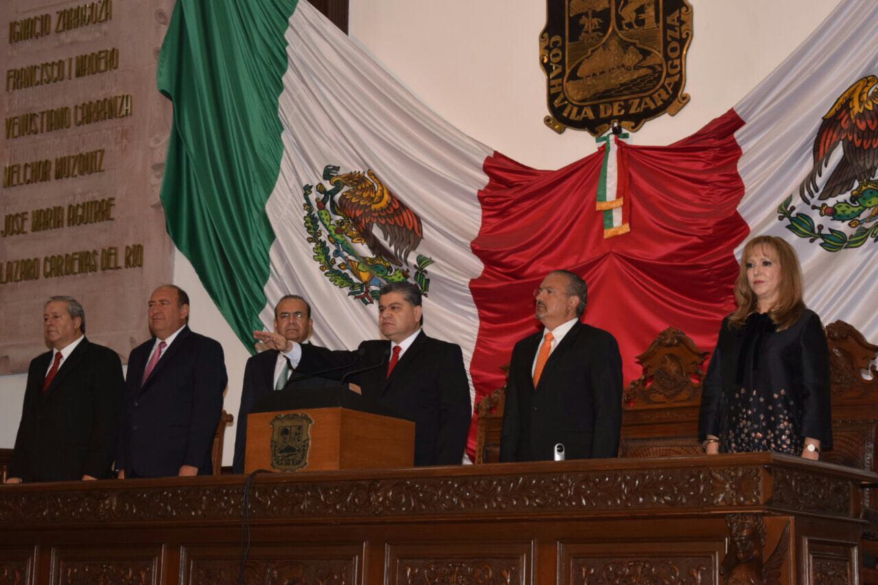 Miguel Riquelme toma protesta como gobernador de Coahuila