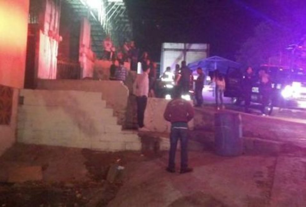 Hombre golpea a su pareja por festejar el título de Tigres