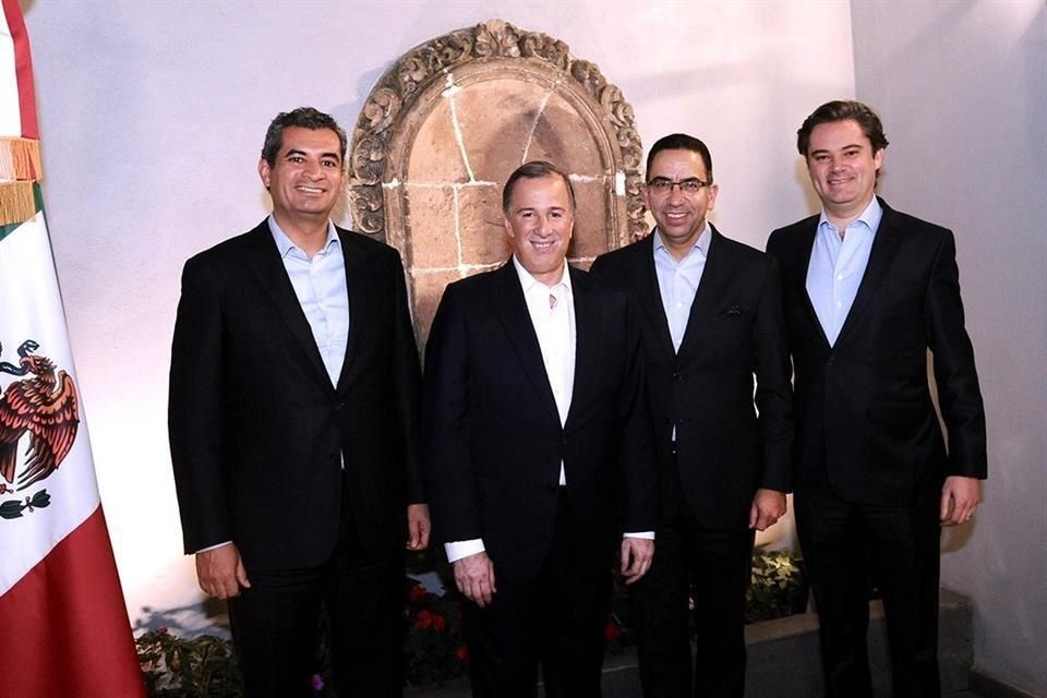 Se suma Javier Lozano a <br>precampaña de Meade