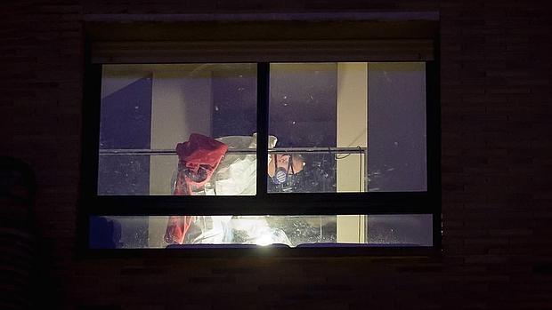 Los multan por vivir un mes con su hijo muerto