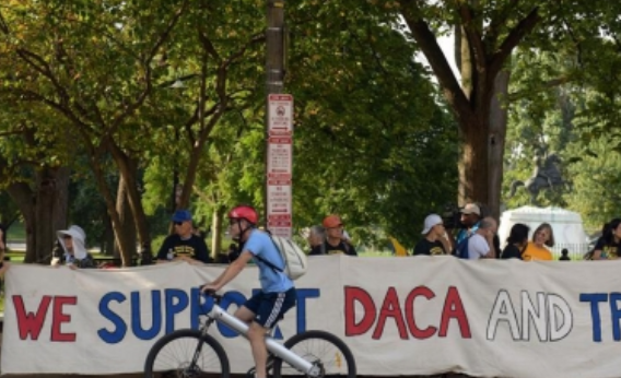 Reabre gobierno de EUA con incertidumbre sobre futuro de “soñadores”