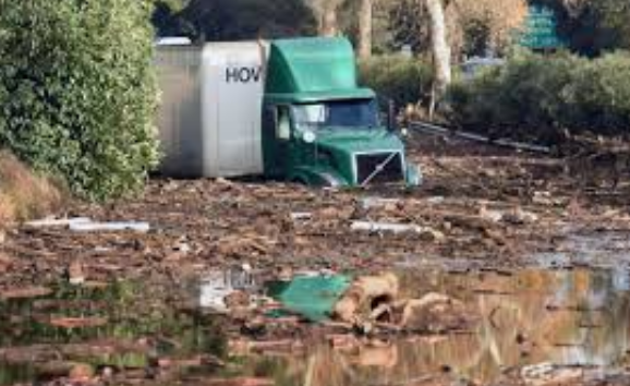 Al menos seis mexicanos entre los fallecidos por deslaves en California