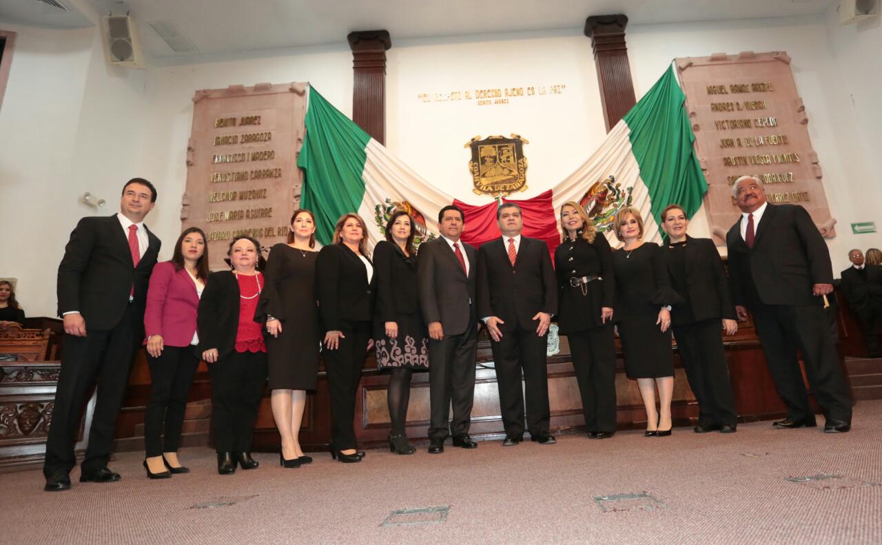 Destaca Riquelme pluralidad y equidad <br>de género en Congreso; hace historia, dice