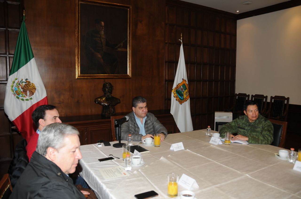 El rumbo en materia de seguridad <br>es el correcto: Miguel Riquelme