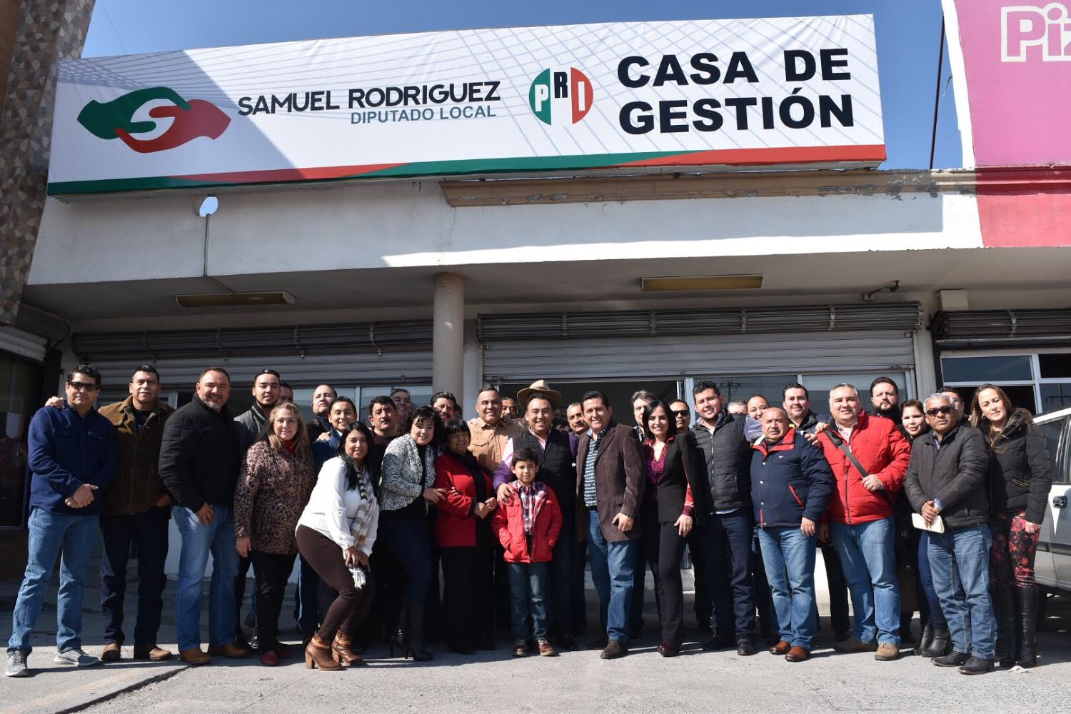 Inaugura Samuel Rodríguez casa de gestión