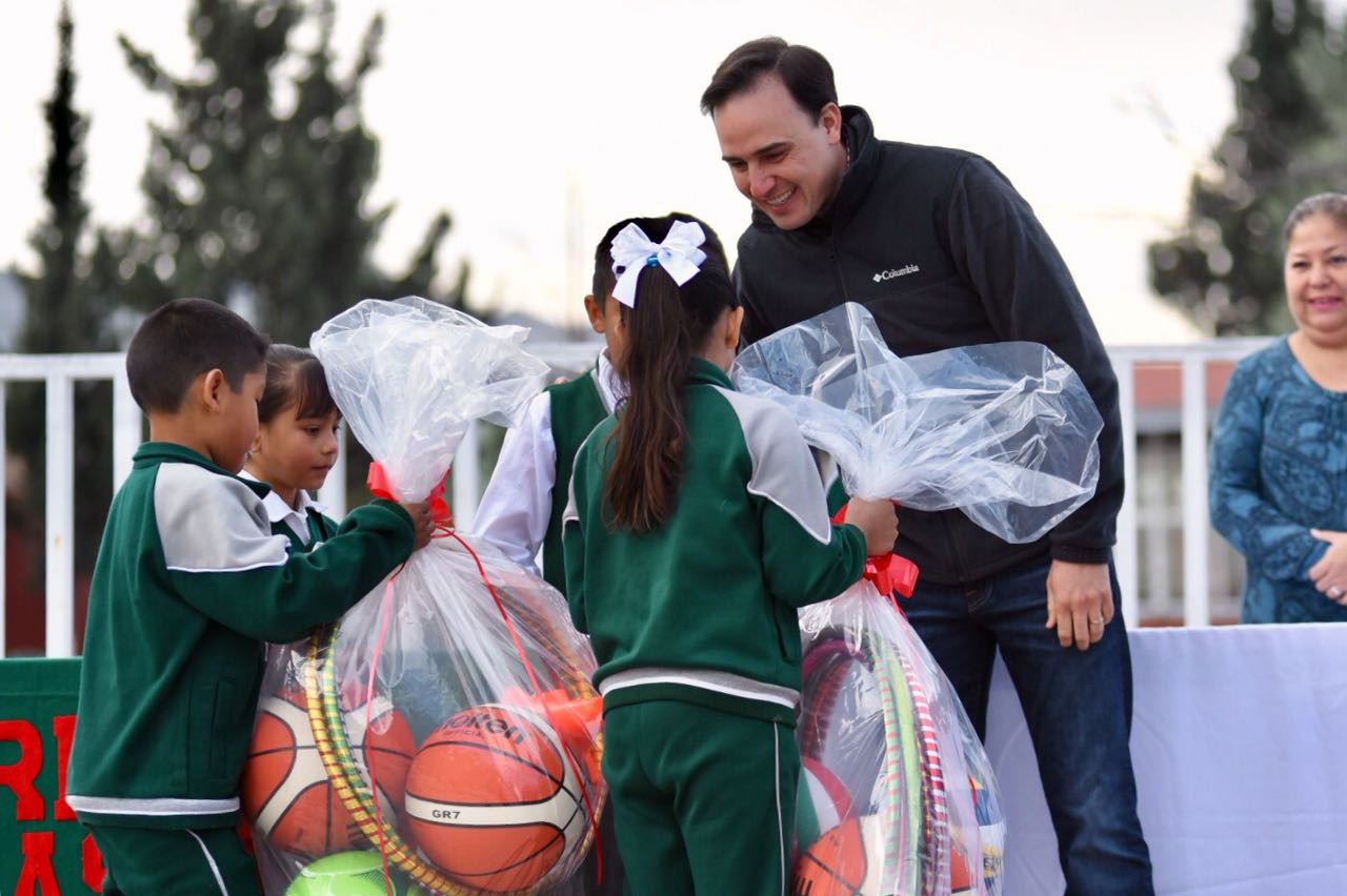 Por nuestros hijos transformamos <br>Saltillo: Manolo Jiménez Salinas