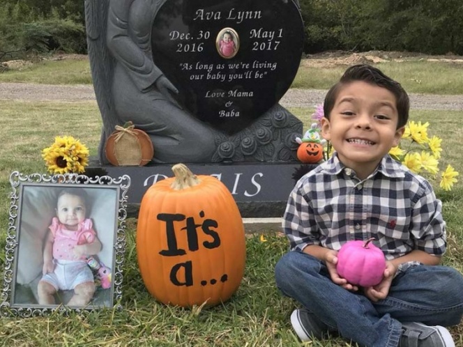 Niño canta ‘Recuérdame’ a hermanita fallecida y enternece a las redes