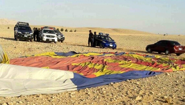 Un muerto y 12 heridos al estrellarse globo aerostático