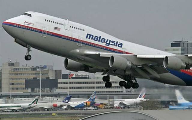 Retoman búsqueda de avión malasio desaparecido en 2014 con 239 personas