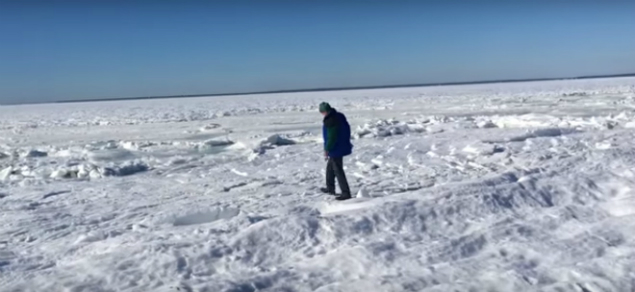 VIDEO: El ‘ ciclón bomba’ congeló el mar en Massachusetts, EE.UU.