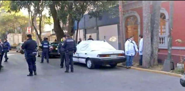 Padre se suicida frente a su hijo en la CDMX