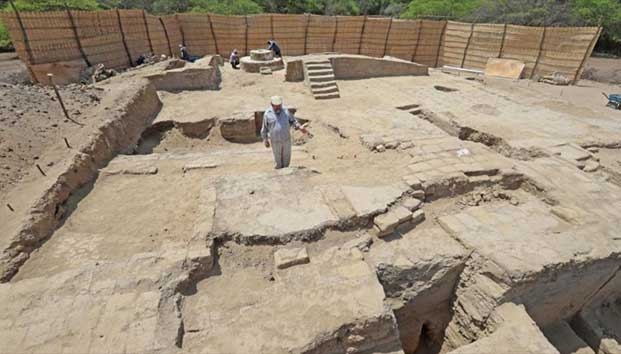 Descubren recinto político prehispánico en Perú