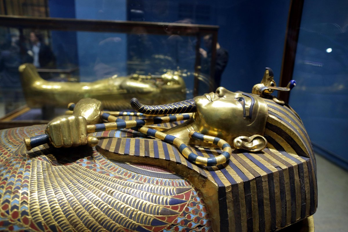 Nueva técnica permite leer los papiros que forran los sarcófagos egipcios