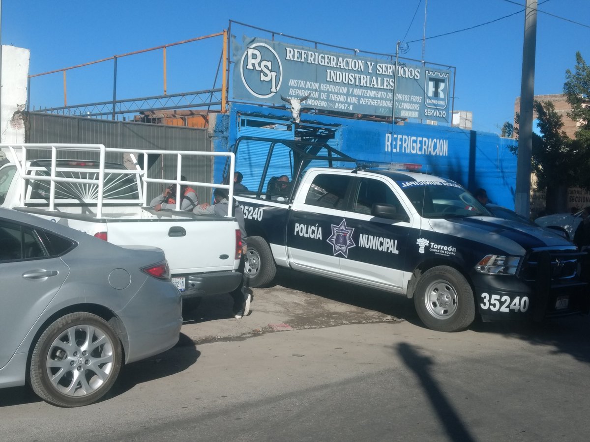 Localizan hombre muerto en taller de Torreón
