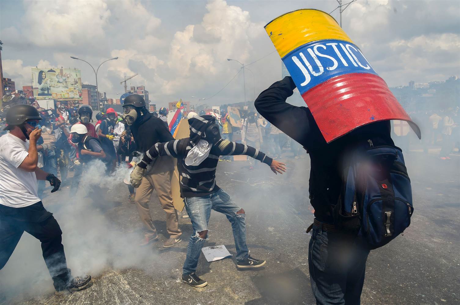 Protestas en Venezuela dejan tres muertos