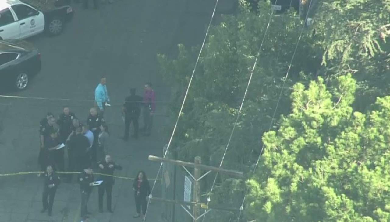 Alumna balea a dos compañeros <br>en escuela de Los Ángeles