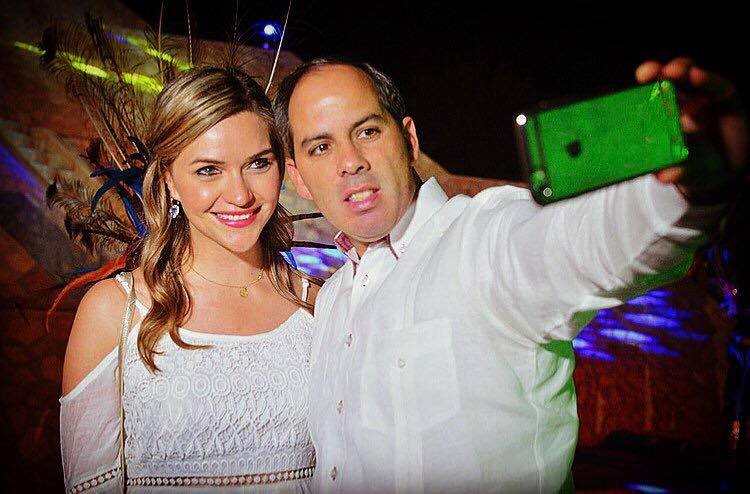 Se casa Fernando Purón