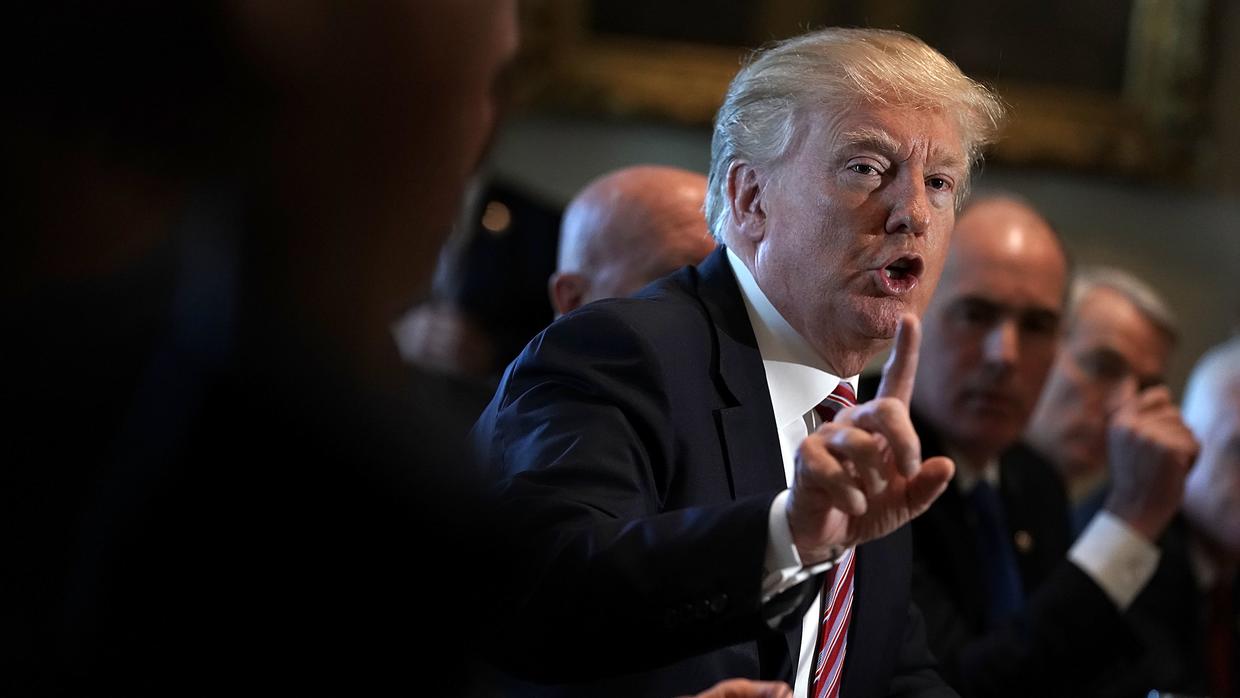 Trump pide discutir salud mental ante masacre en Florida