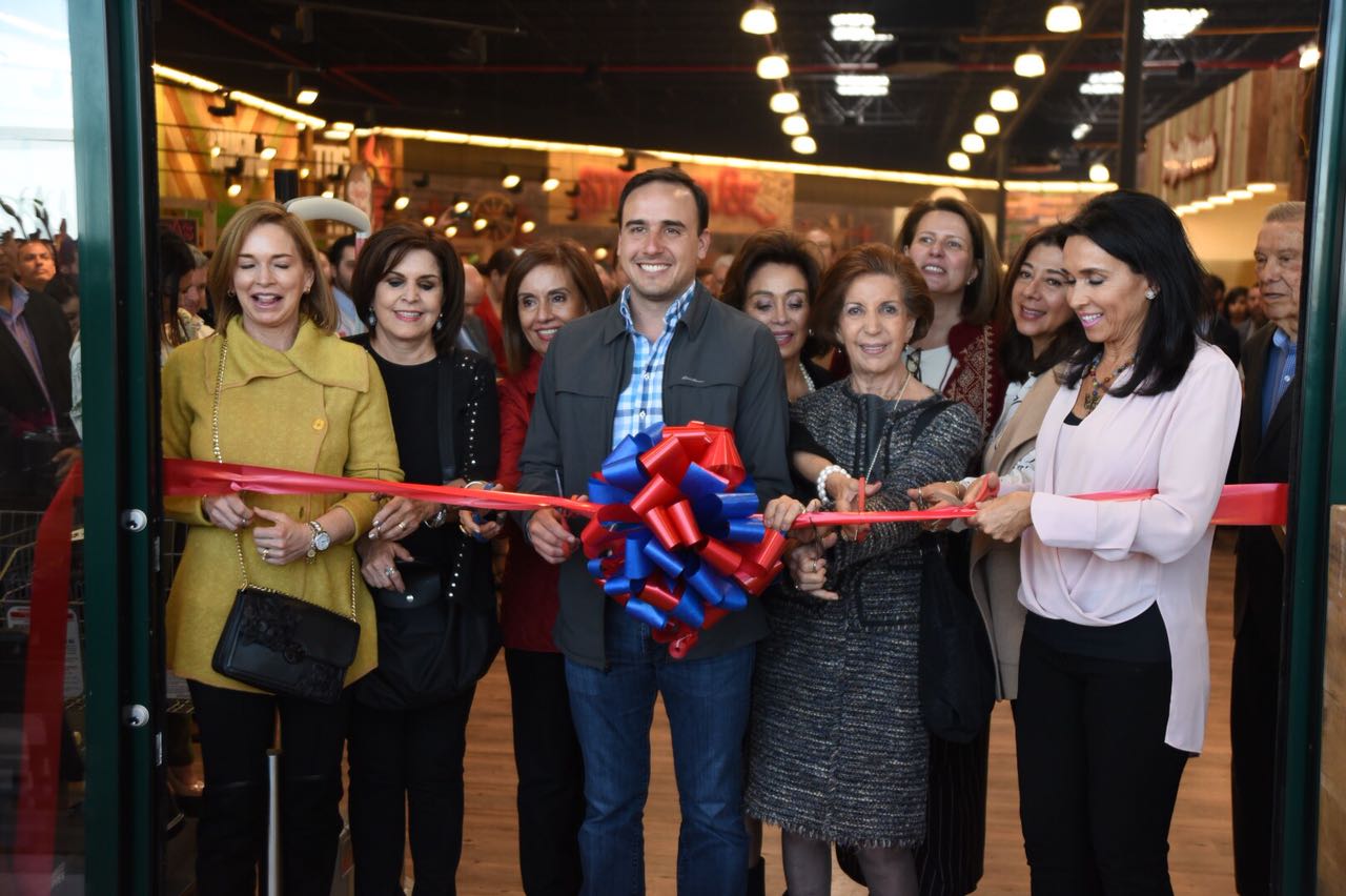 Es Saltillo una potencia para <br>invertir: Manolo Jiménez