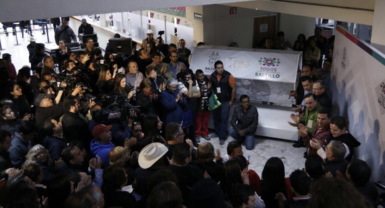 Premia Municipio a <br>saltillenses cumplidos