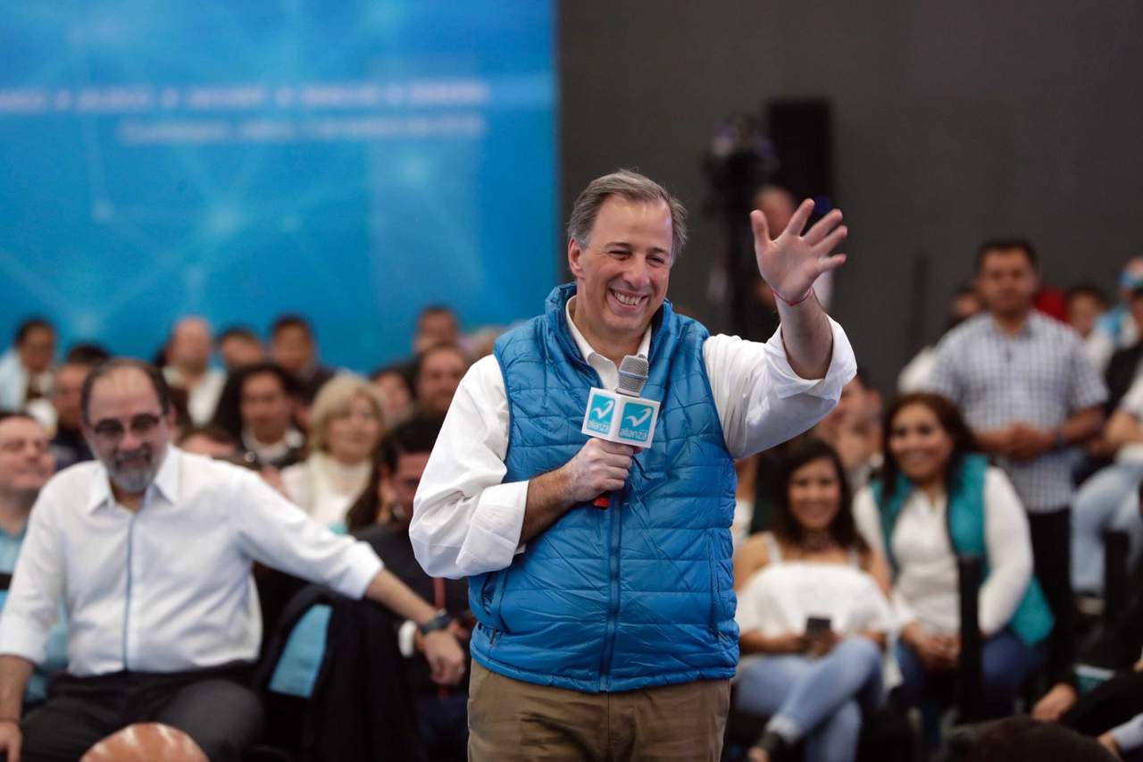 Meade ironiza y pide a Anaya regrese por Barreiro