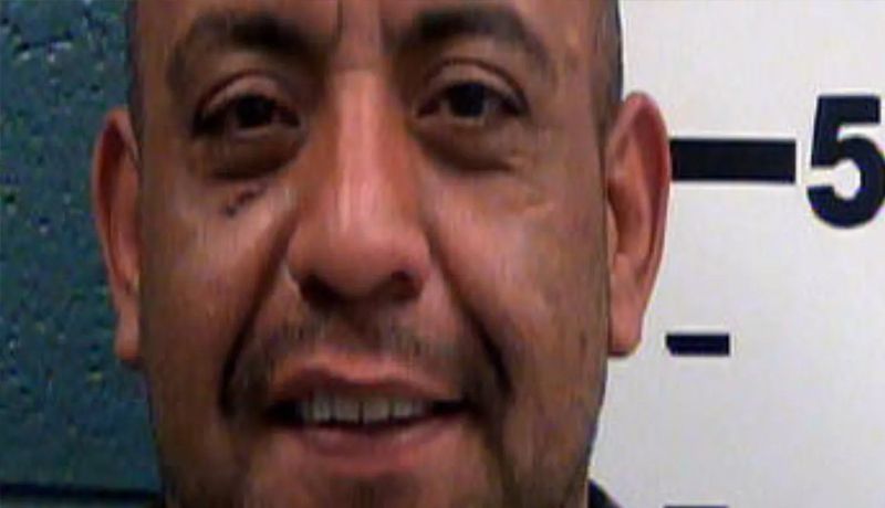 Hispano golpea a su esposa por utilizar Facebook en Nuevo México
