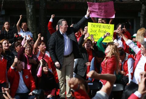 No tengo cola que me pisen, afirma Meade Kuribreña