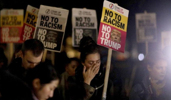 Trump estimula aumento de grupos supremacistas blancos