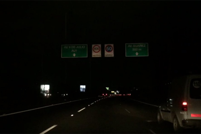 Apagones en Argentina dejan 100 mil damnificados