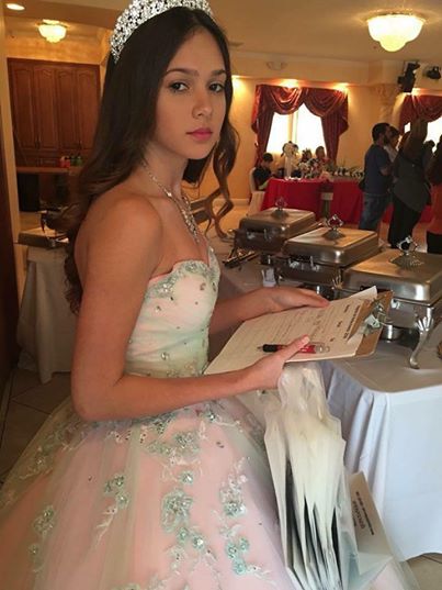 Muere estudiante en EU tras ser atropellada por conductora de cien años