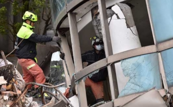 Taiwán honra a las 17 víctimas del terremoto de la semana pasada