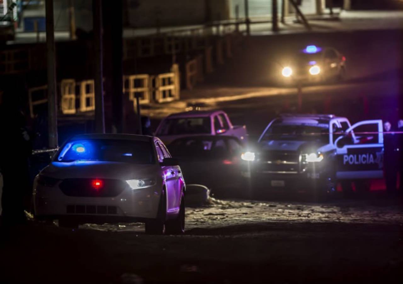 Comando irrumpe en palenque; asesinan a seis en Chihuahua