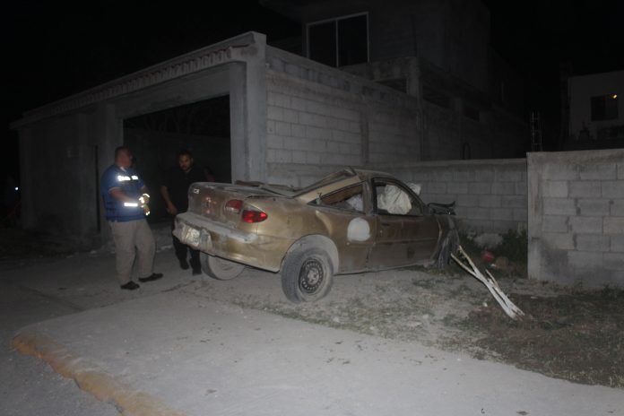 Le truena llanta, vuelca, <br>y se mata en Monclova