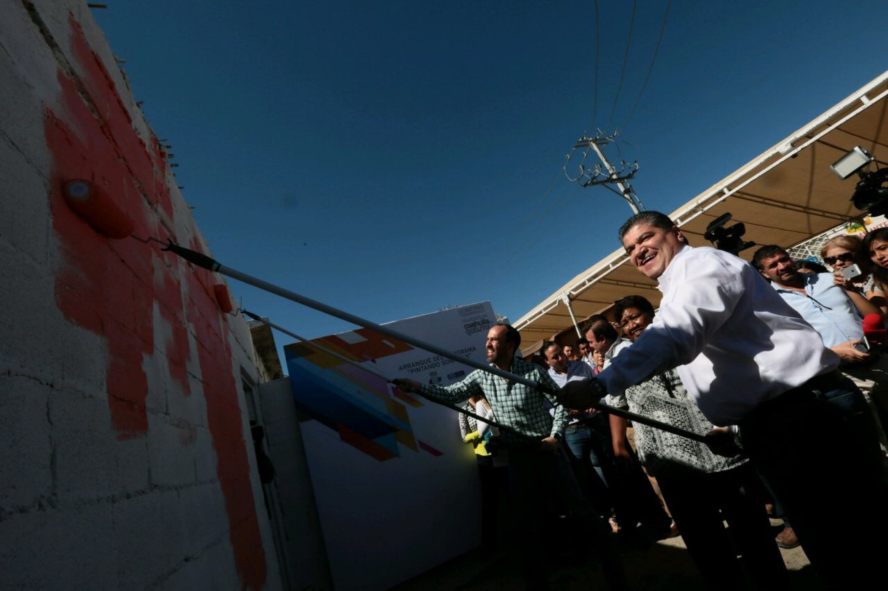 Arranca Riquelme programa “pintando <br>sonrisas”; mejorarán más de 15 mil casas