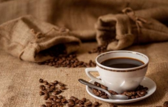 El café no mancha los dientes ni genera hipertensión