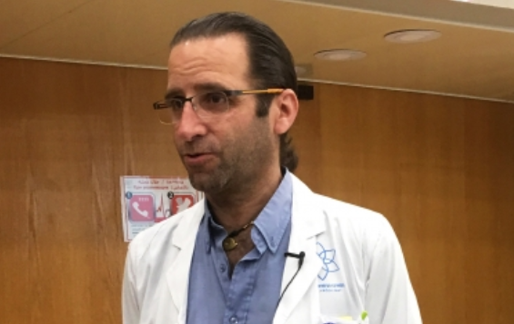 Desde Israel, médico mexicano salva vidas a heridos sirios