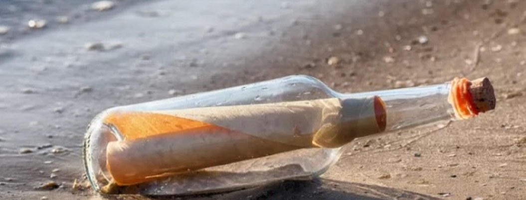 Mensaje dentro de una botella de ginebra regresa tras 132 años