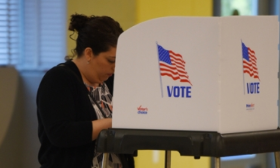 Lanzan en EUA campaña para registrar latinos hacia comicios de 2018