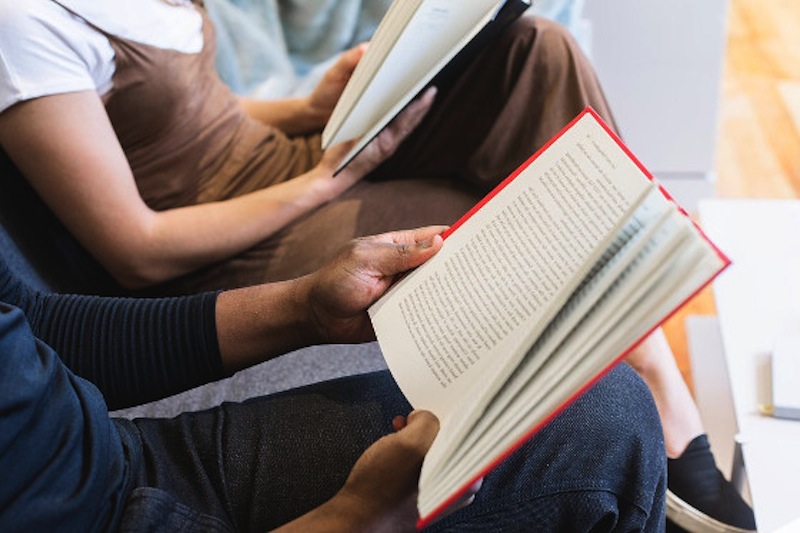 Leer y aprender idiomas retrasa o detiene el deterioro cerebral