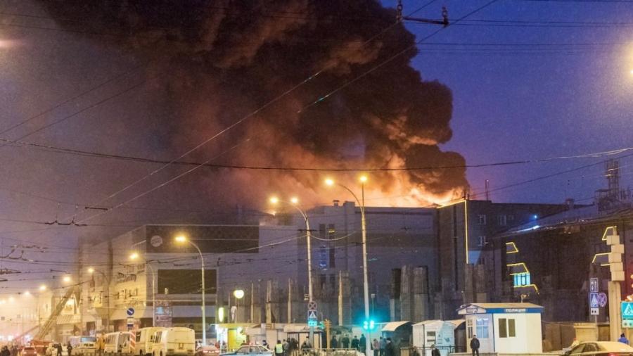 Aumenta a 64 cifra de muertos por incendio en Rusia