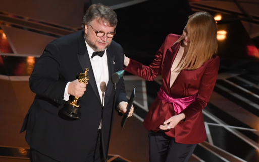 Felicita Meade a Guillermo del Toro por Oscar a mejor director