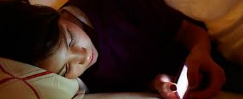 Sismos y uso de celulares por las noches provocan trastornos del sueño