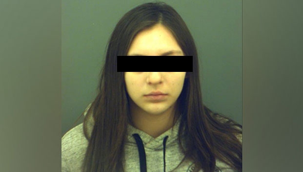 Adolescente apuñaló a su bebé minutos después del parto