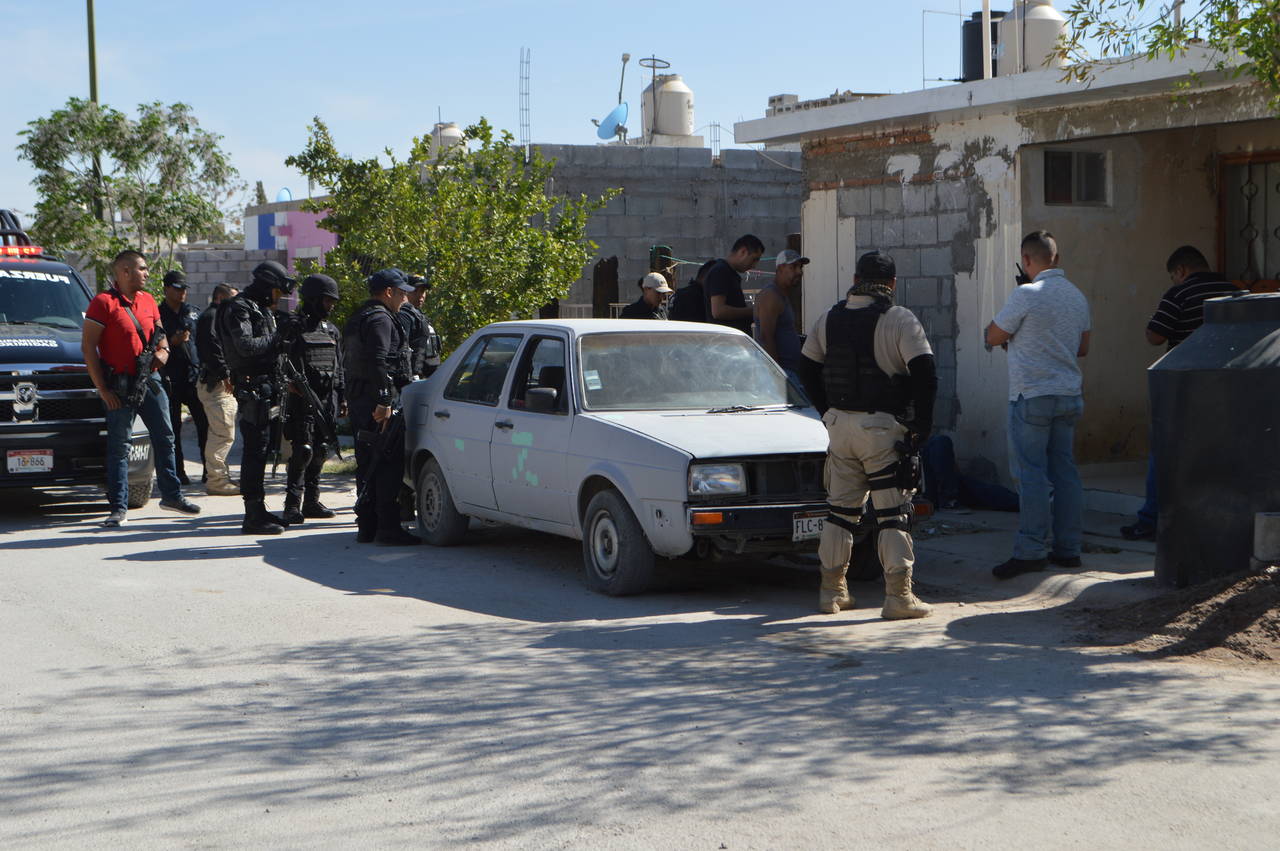 Balean a padre y a su hijo de ocho años en su domicilio en Torreón