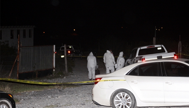 Encuentran cadáver en la carretera Monterrey-Saltillo